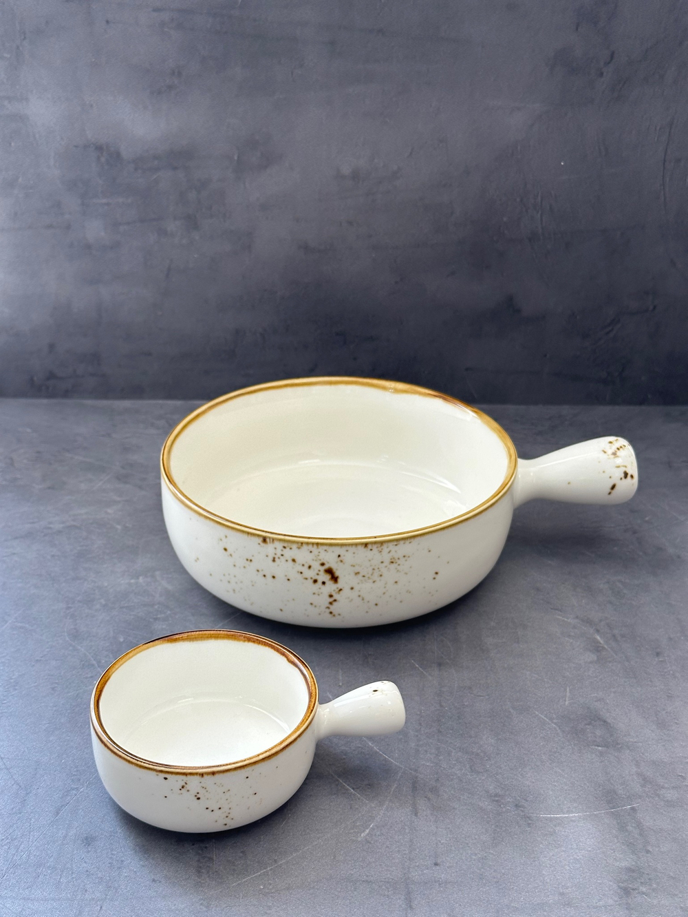 Блюдо с ручкой для подачи 10*7,5см, h=3,5 см, фарфор, серия "Элеганс" "The Sun"