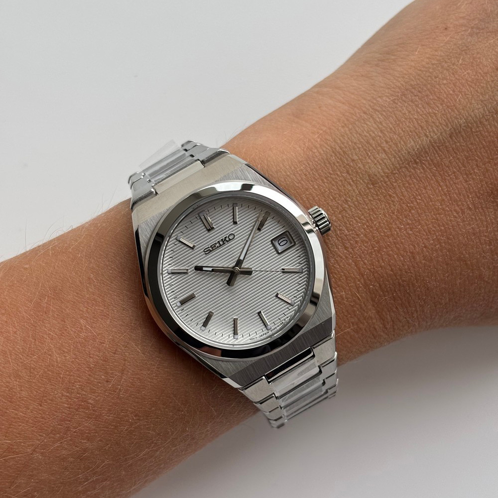 Seiko SUR573