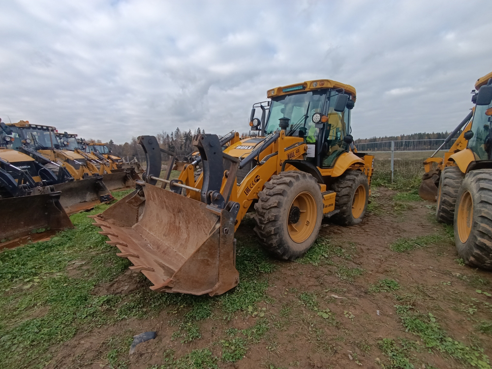 Bull 4SX Экскаватор-погрузчик 4SX-PLUS (Дизельный, 4,6 л, 122 л.с., АТ)