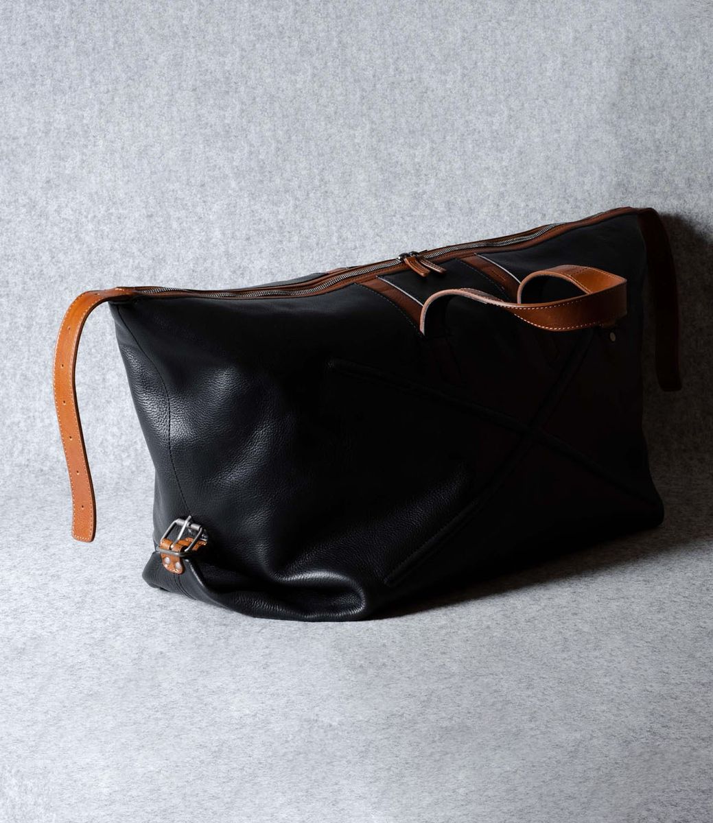 Hard Graft Layover Holdall Coal — дорожная сумка из кожи