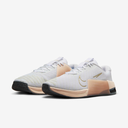 Кроссовки женские Nike W Metcon 9 (Бежевые)