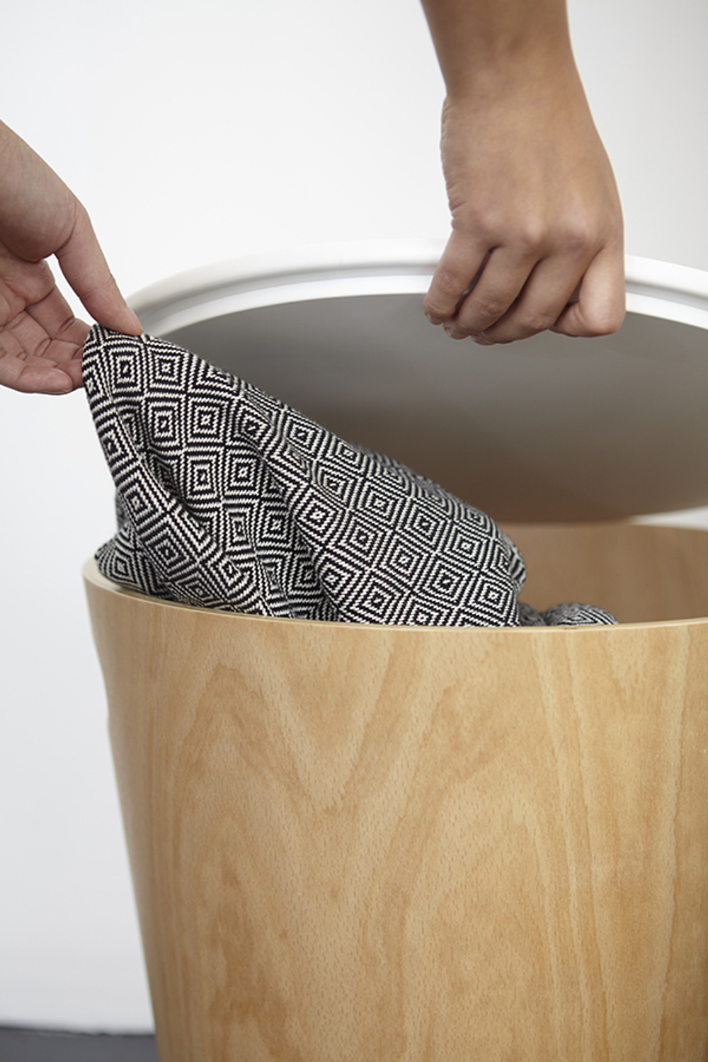 Столик-табурет Woodrow светлое дерево