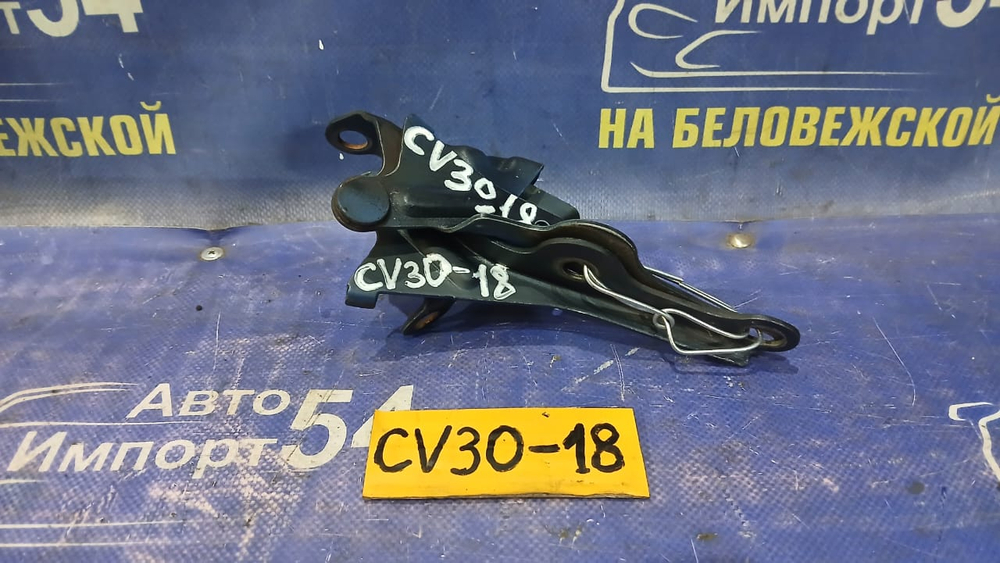 Петля капота правая TOYOTA CAMRY 1992