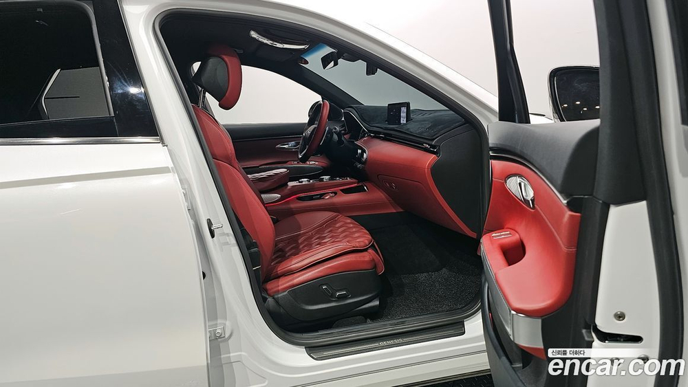 Genesis GV70 2.5T Бензин AWD (03.2021)