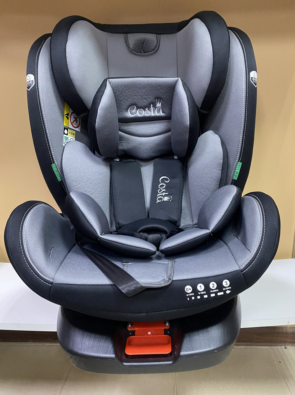 Автокресло XZ-16 Isofix группа 0+1+2+3+ ,вес от 0 до 36 кг (с рождения и до 12 лет) , цвет серо-черный.
