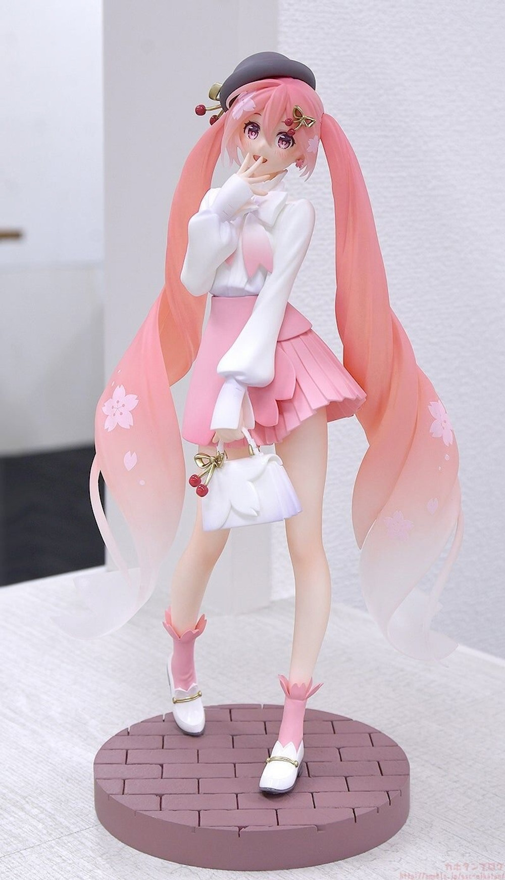 Sakura Miku