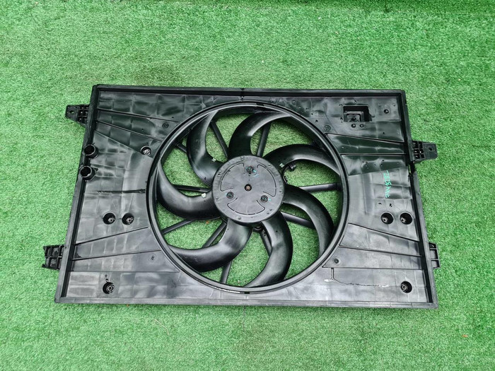 Диффузор с вентилятором Zeekr 001 (2021-н.в.)