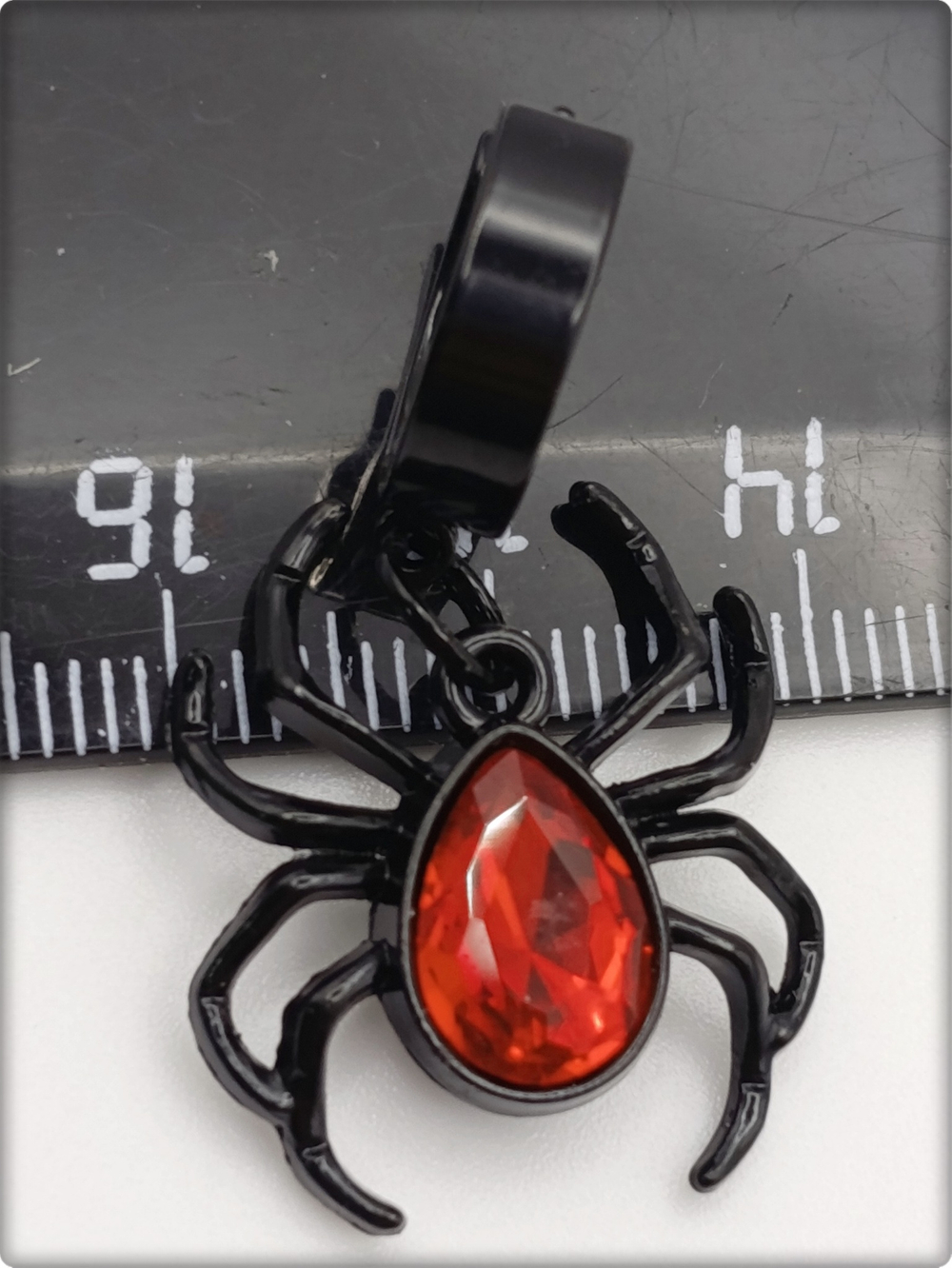 Серьга (1шт) "Паучок" для пирсинга уха. Медсталь.