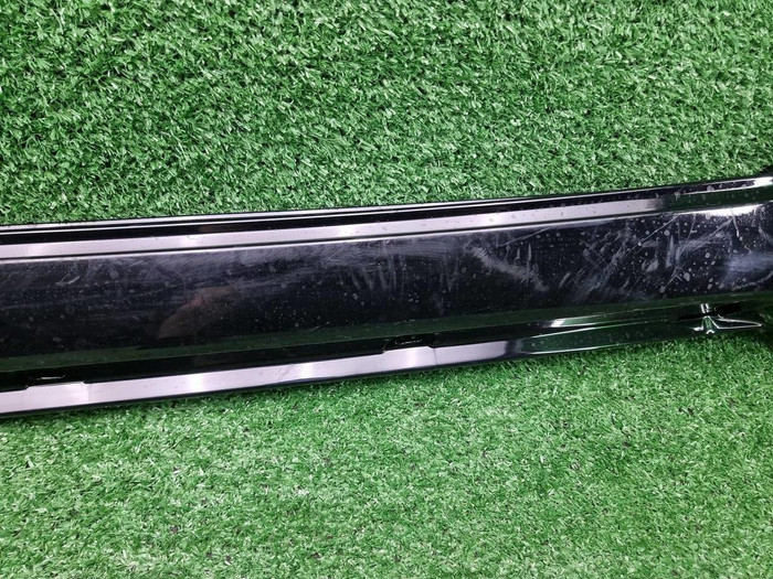 Накладка порога RH Toyota Land Cruiser 200 (07-15)