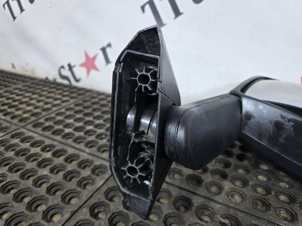 Зеркало заднего вида боковое правое 2020г.