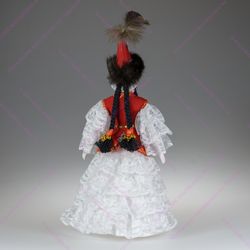 Сувенирная кукла в казахском костюме