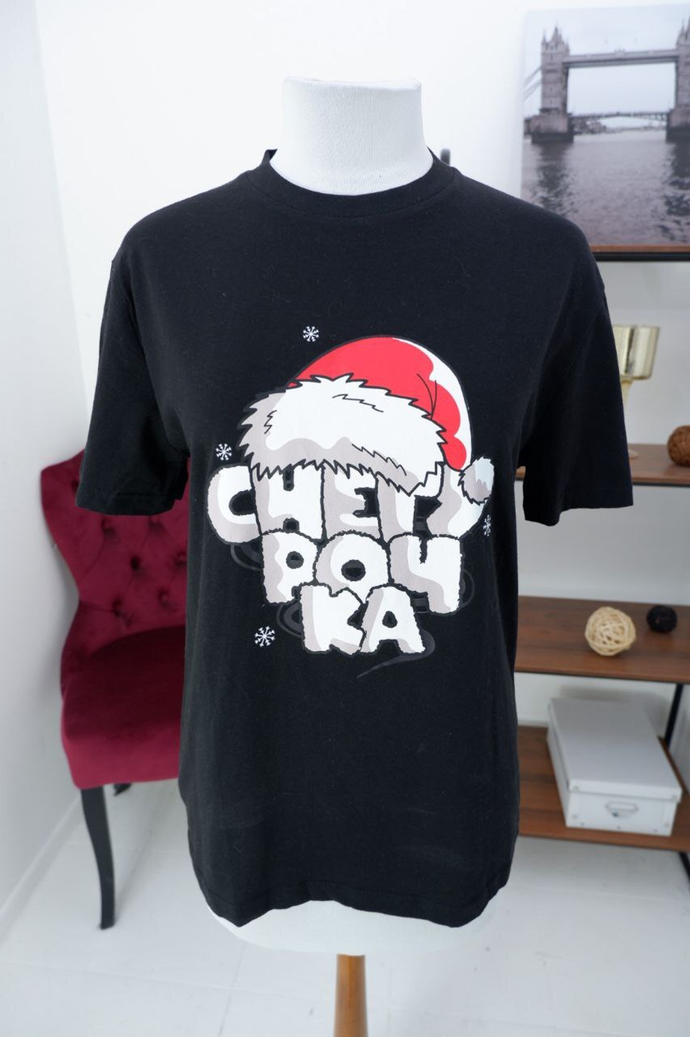 Футболка хлопковая с оригинальным принтом 46 размер