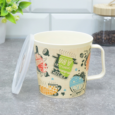 Контейнер-кружка 0,75л с клапаном "IZI-GO" (светло-бежевый) 454558