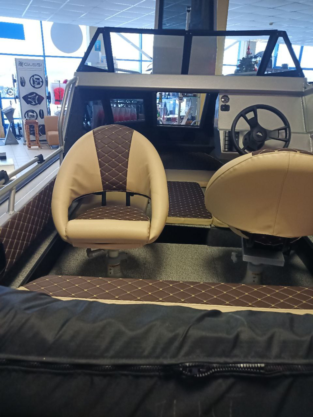 Лодка Беркут M-HT в наличии. Вариант 1