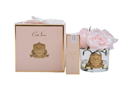 Букет роз ароматизированный и спрей 10мл Cote Noire Five Rose French Pink в вазе