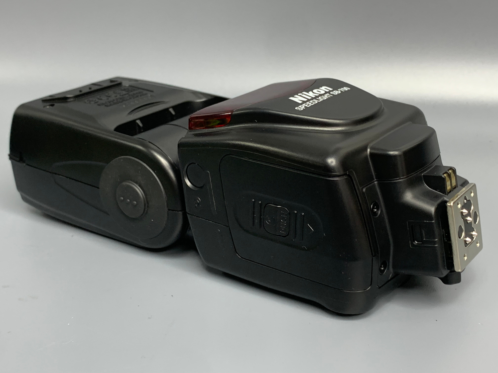 Nikon Speedlight SB-700
