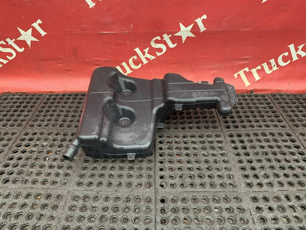 Бачок омывателя лобового стекла 2021г.