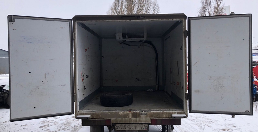 Центртранстехмаш АФ-2701 на базе VIS 2349 Изотермический/рефрижератор АФ-270100-02 (Рефрижератор, Бе