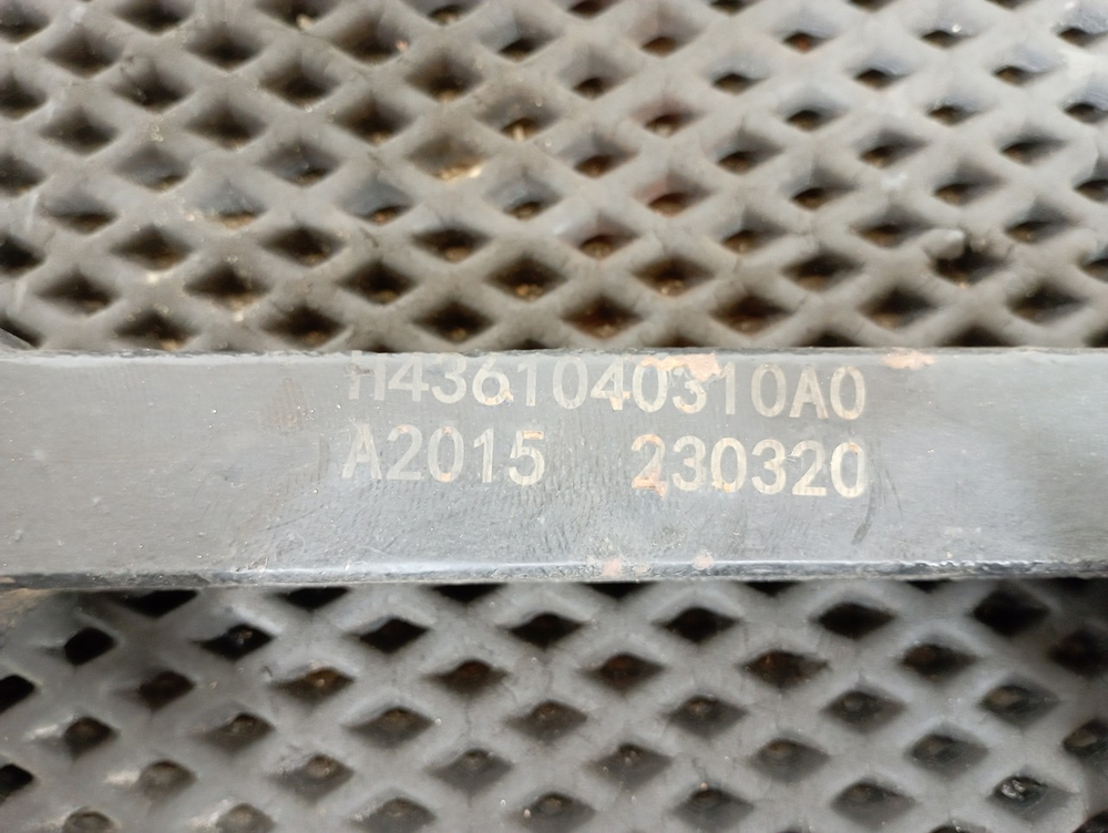 Кронштейн ящика АКБ 2023г.