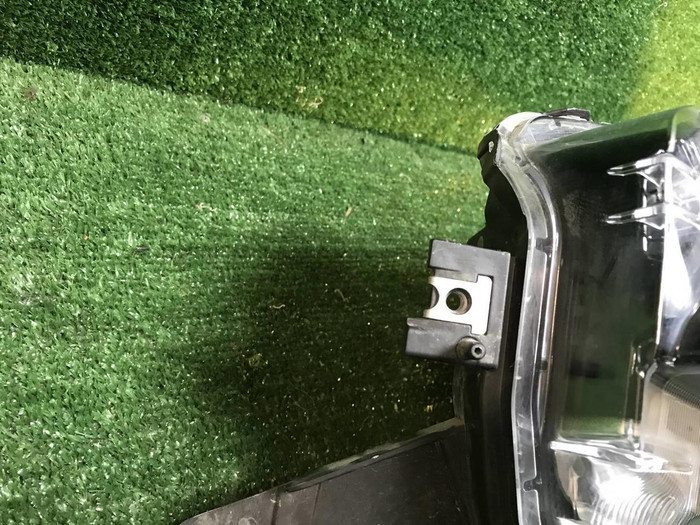 Битая Фара левая Subaru Outback 6 (2019-2022) LED