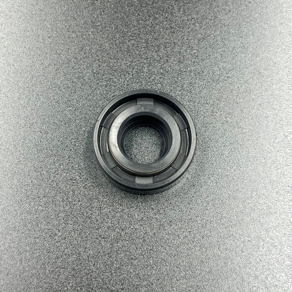 Сальник Suzuki (09289-17004) (17x30x9) (Osaka)