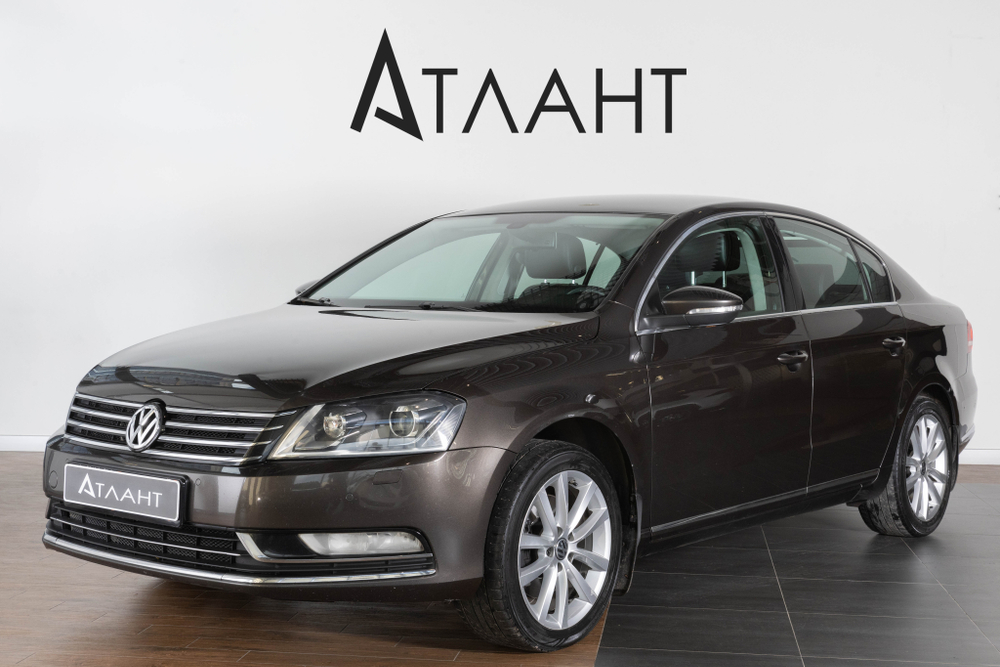 Volkswagen Passat, 2012 год
