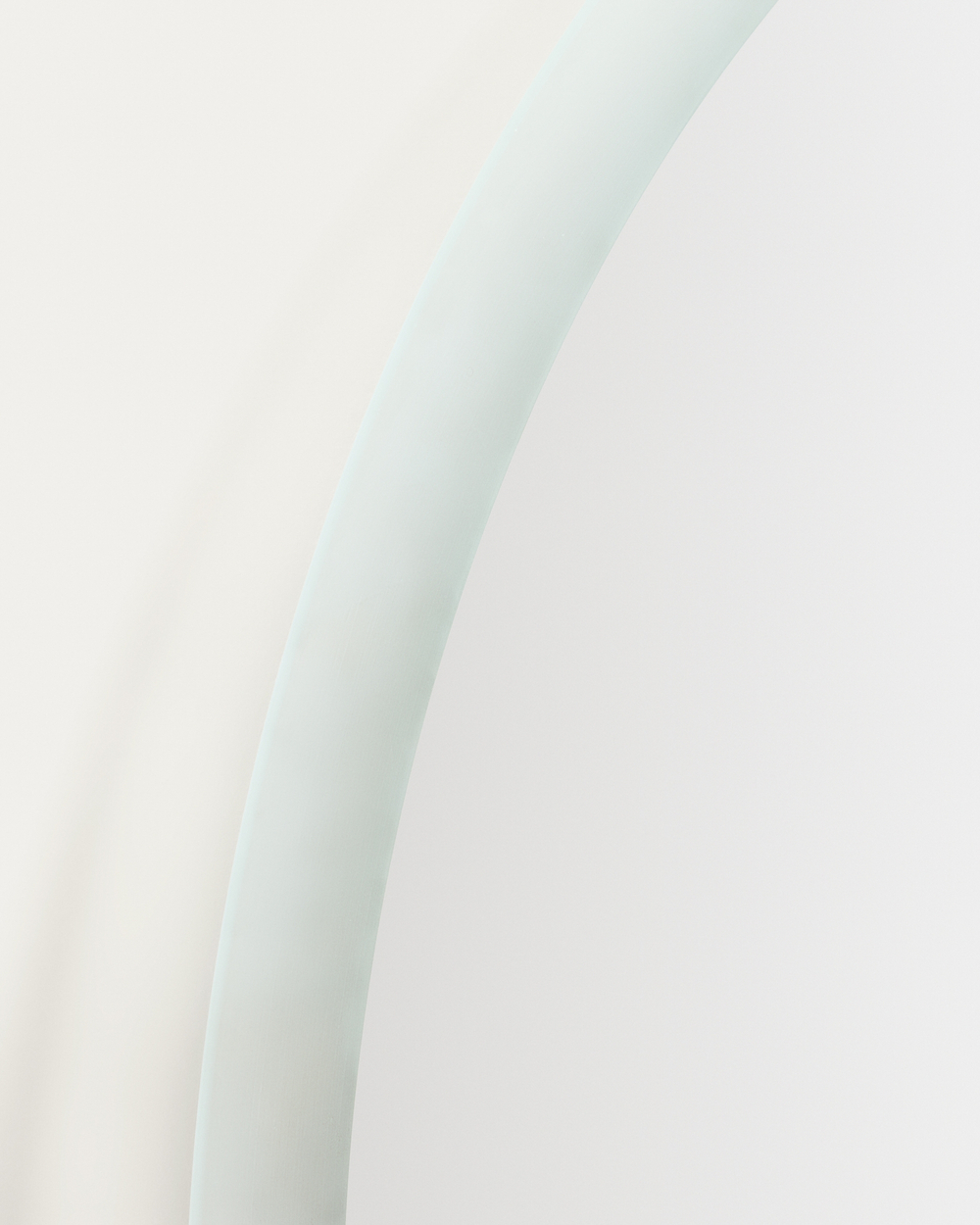 Овальное зеркало для ванной Mervi со LED подсветкой и защитой от запотевания 80 x 50 см