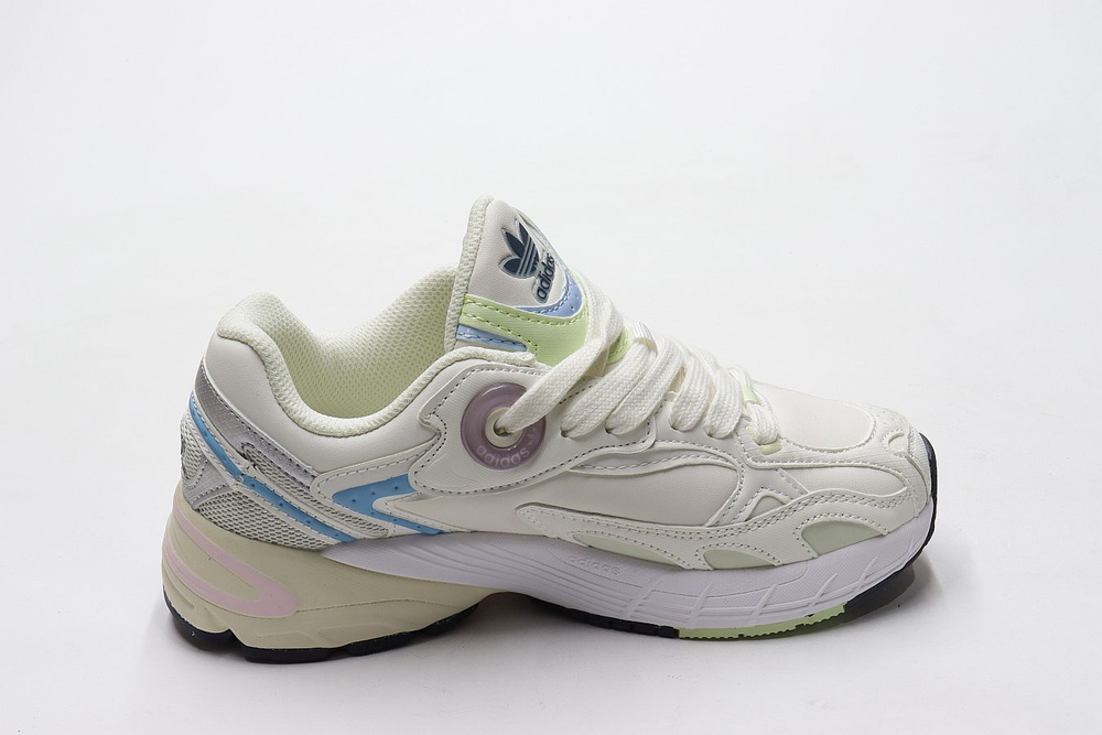 Кроссовки нат. кожа (36-41)р. / шт. 305/210