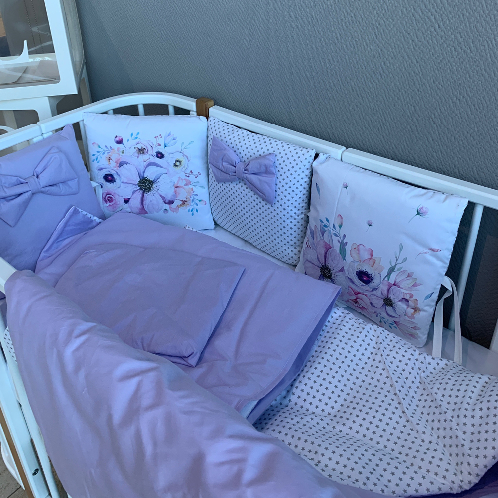 Комплект в кроватку 17 предметов "Цветочки" фиолетовый, сатин