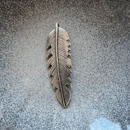 Подвеска перо. Античное серебро. Фурнитура для изготовления украшений и аксессуаров.