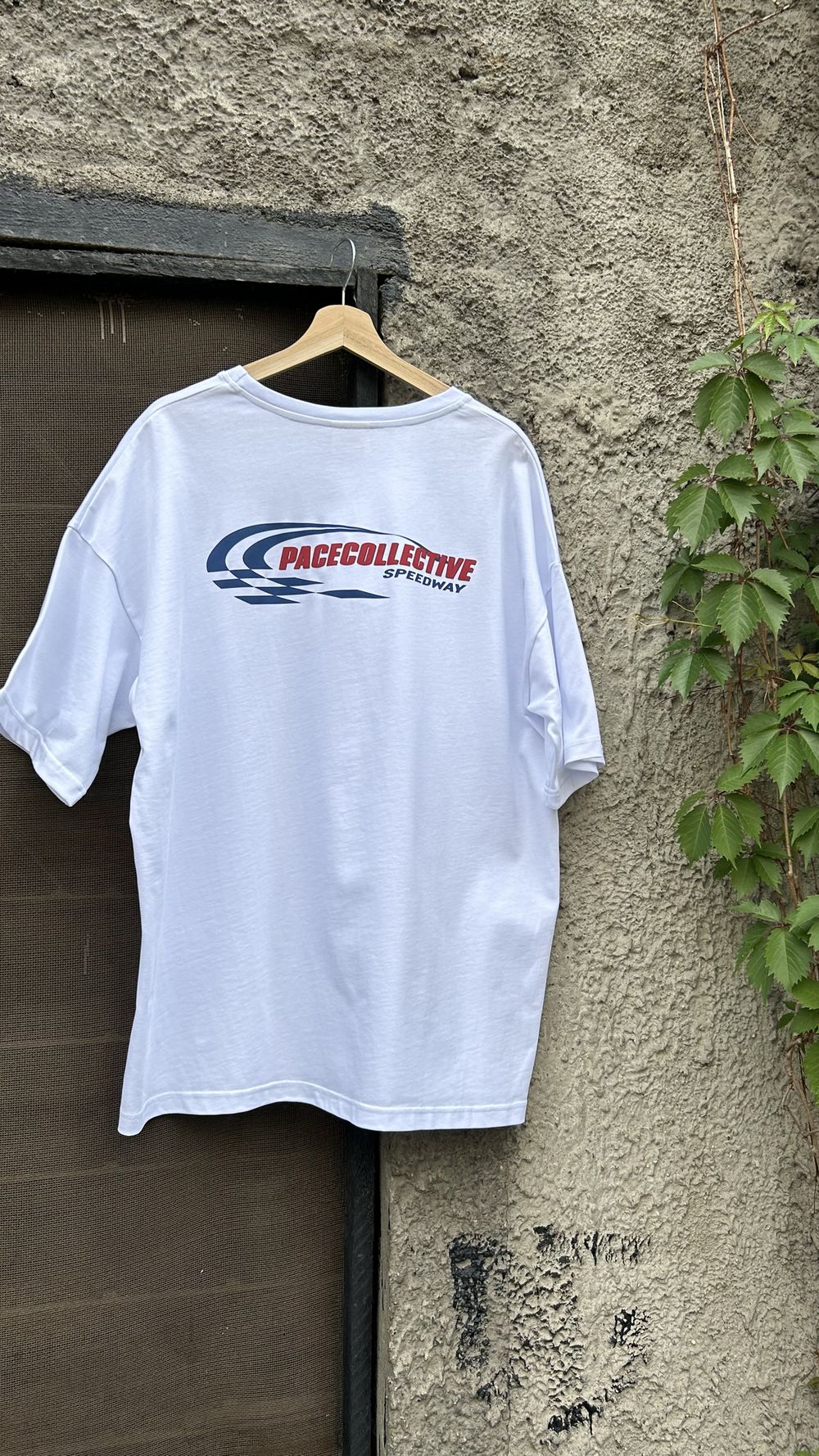 Футболка Miracle Apparel Pace Speedway белая