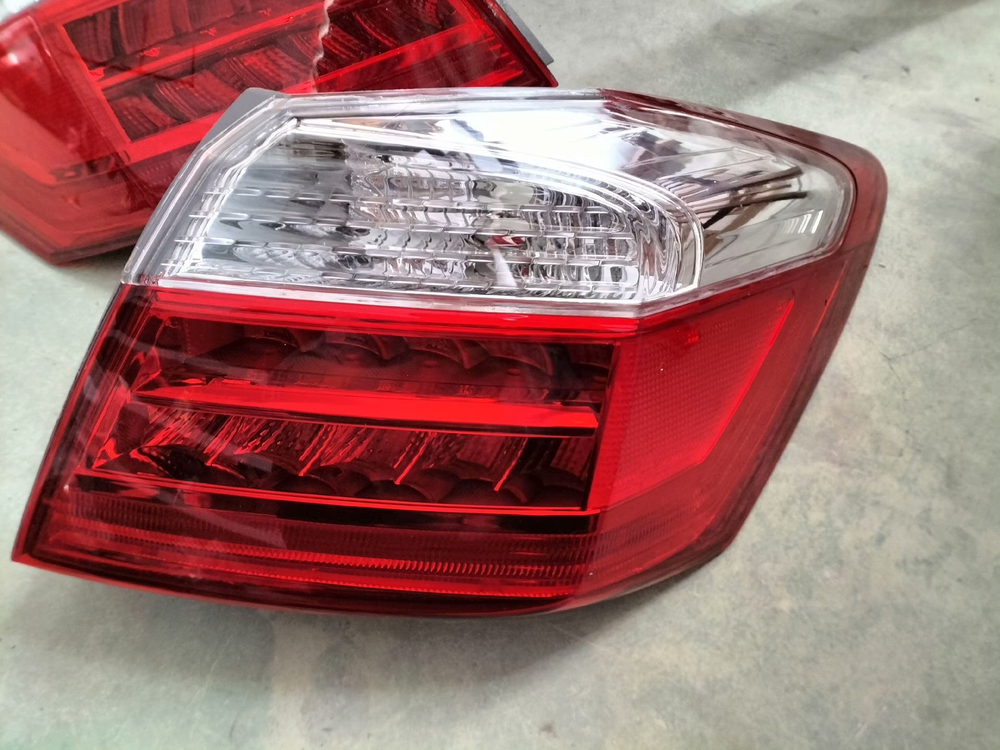 Задний фонарь (левый/правый) для Honda Accord 9 2014-2015