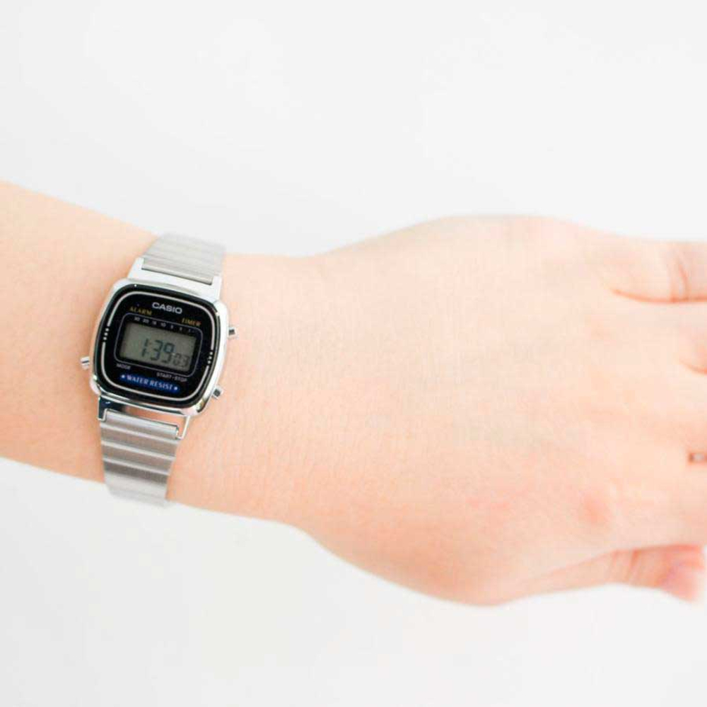 Часы Casio LA670WD-1