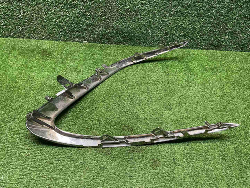 Накладка переднего бампера Toyota Camry xv70 20-24