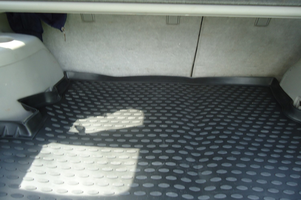 Коврик в багажник для TOYOTA Highlander 2001-2007, кроссовер (полиуретан) арт.NLC.48.44.B12