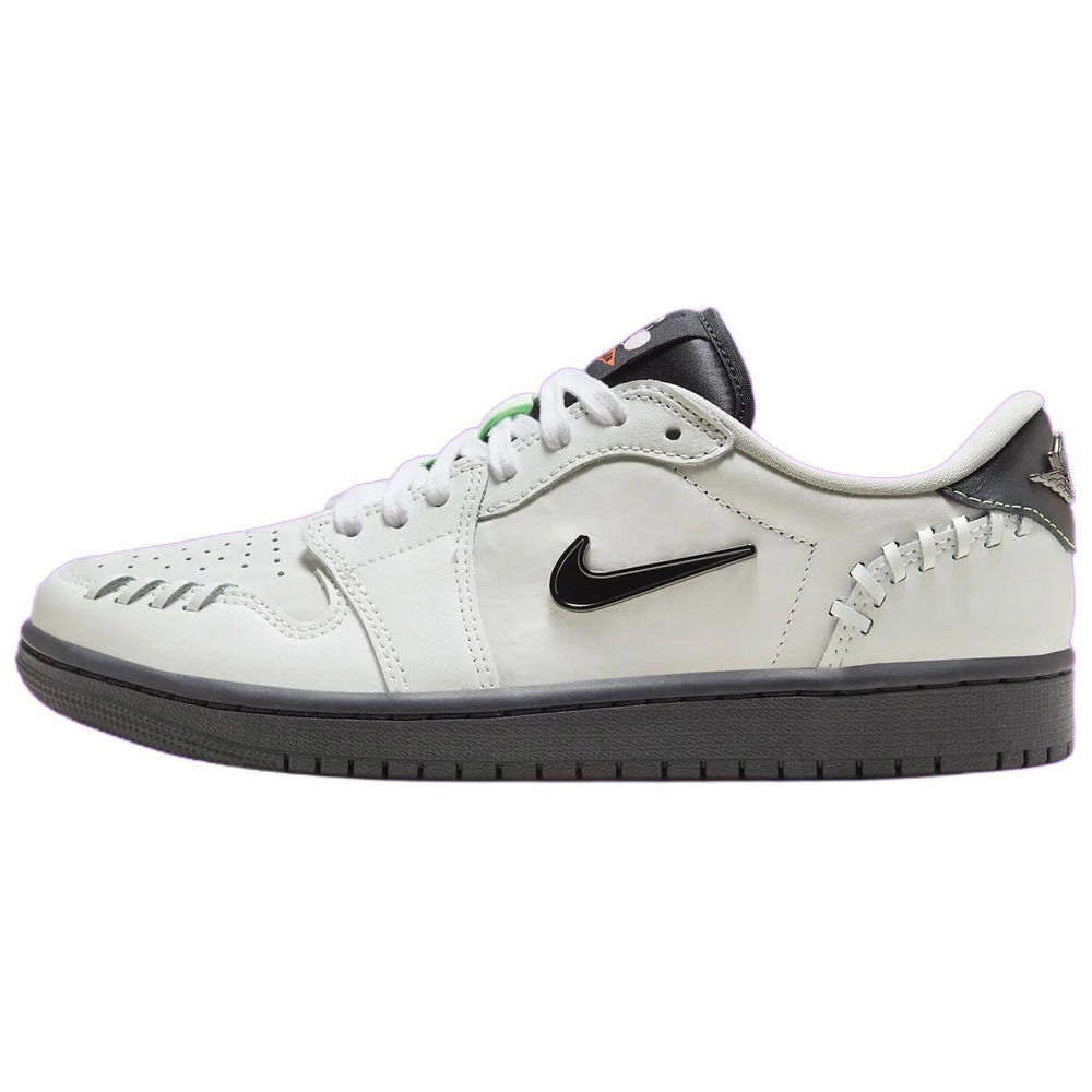 Кроссовки Jordan Air Jordan 1 Low Og "Black Cat" (Женская размерная сетка)