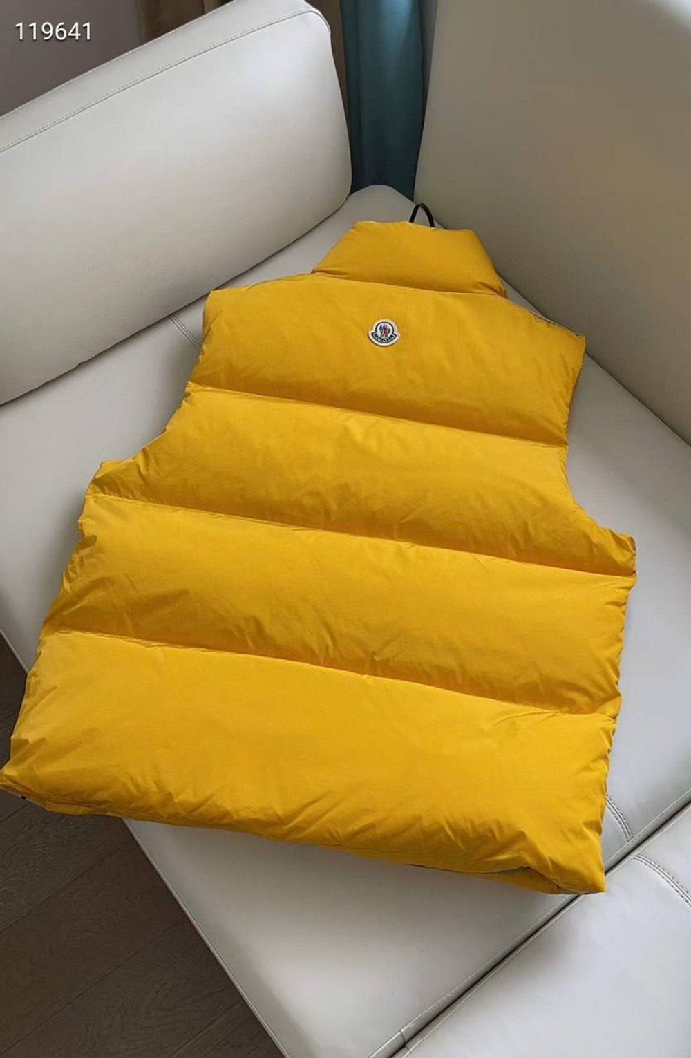 Безрукавка Moncler