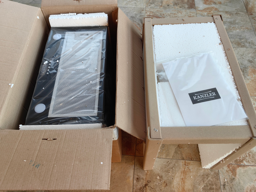 вытяжка D 548 S