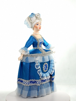 Кукла коллекционная Потешного промысла Шкатулка-футляр в костюме придворной дамы 18в. Европа