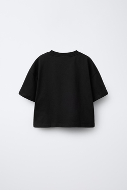 ZARA ФУТБОЛКА С ЦВЕТОЧНЫМ ПРИНТОМ И ИСКУССТВЕННЫМ ЖЕМЧУГОМ, ЧЕРНЫЙ