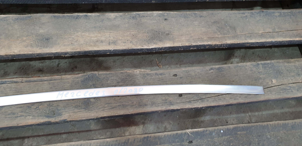 Молдинг двери задней правой Mercedes GLC (C253) Coupe 15-нв Б/У Оригинал A2537352400