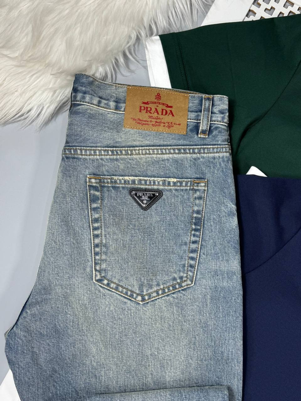Комплект повседневной одежды Prada