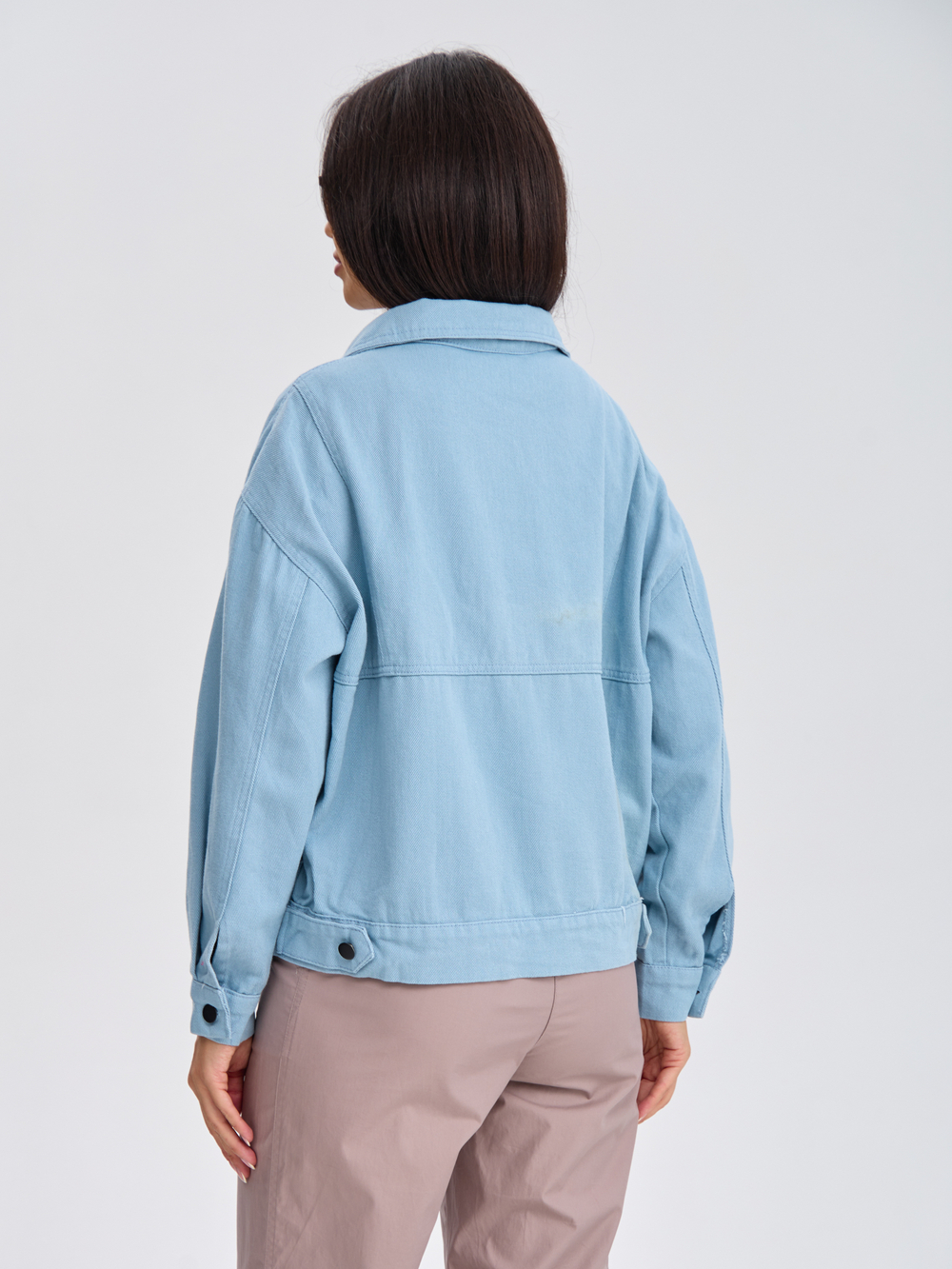 Джинсовая куртка женская голубая