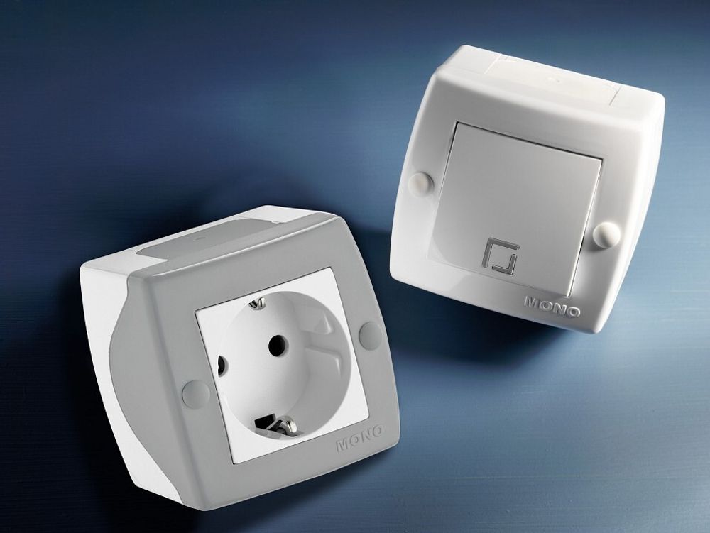 Выключатель проходной одноклавишный Mono Electric Octans IP20 104-020001-109