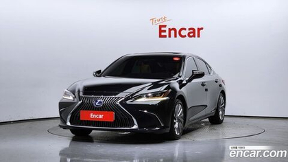 Lexus ES300h 7 Generation Executive (08.2020)