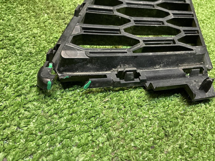 Решетка бампера правая BMW 3er G20 (18-22) M-paket