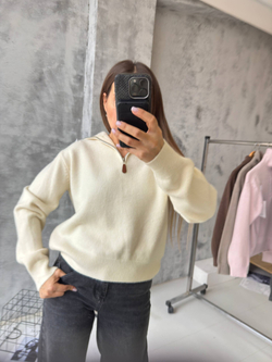 Свитер жен. 813-2 мол.