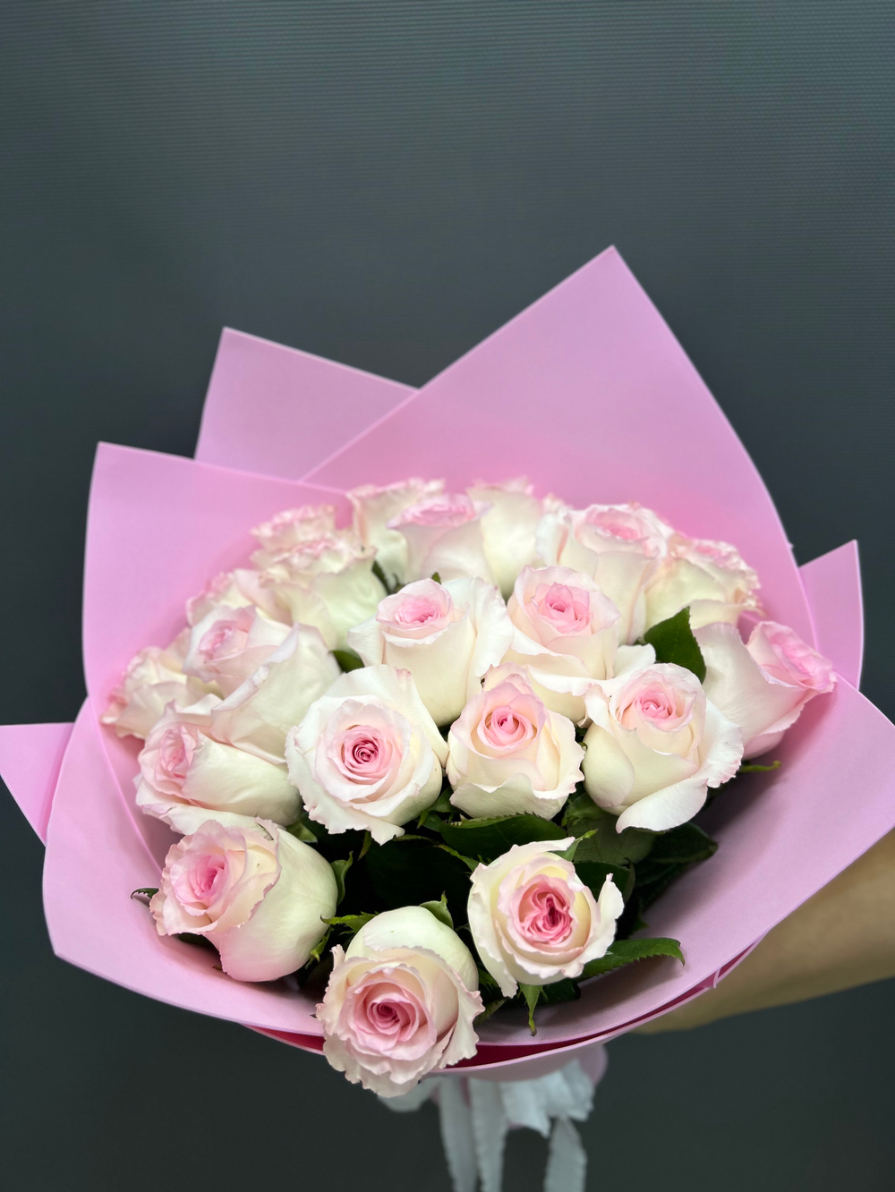 21 роза сорта Мандала в фомиране