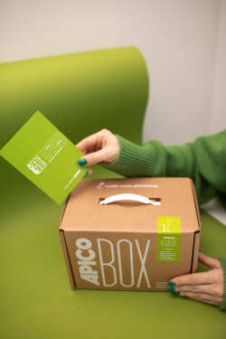 Набор продуктов APICO BOX №2 "VEGALIZE", подарочный набор из 8-ми продуктов питания, подарок на новый год