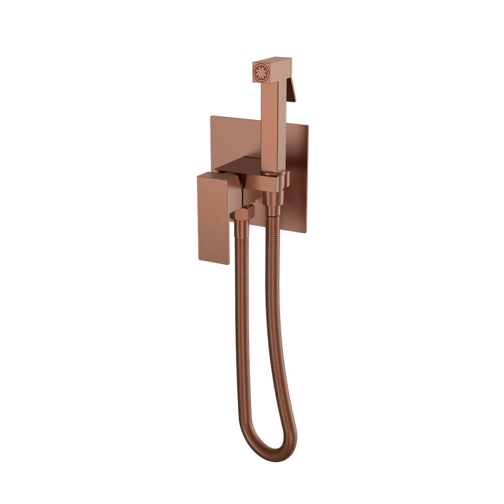 Смеситель гигиенический Qubic Brushed Bronze